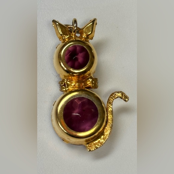 Vintage Purple/Amethyst 1960’s Cat Pendent - Picture 2 of 5